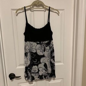 B.Moss Stretch Black Paisley Top - Sz Lg